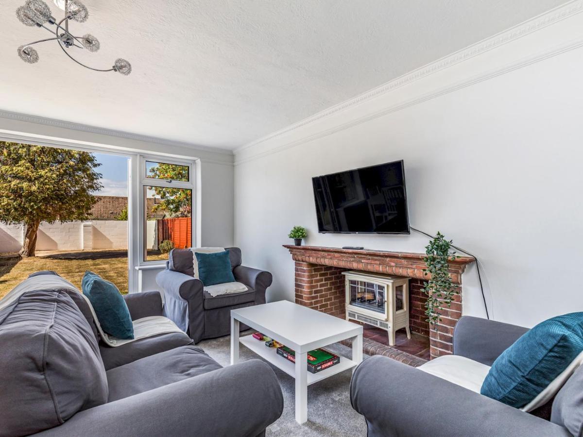 Pass The Keys Lovely Ground Floor Flat With Large Garden Chichester Exterior photo